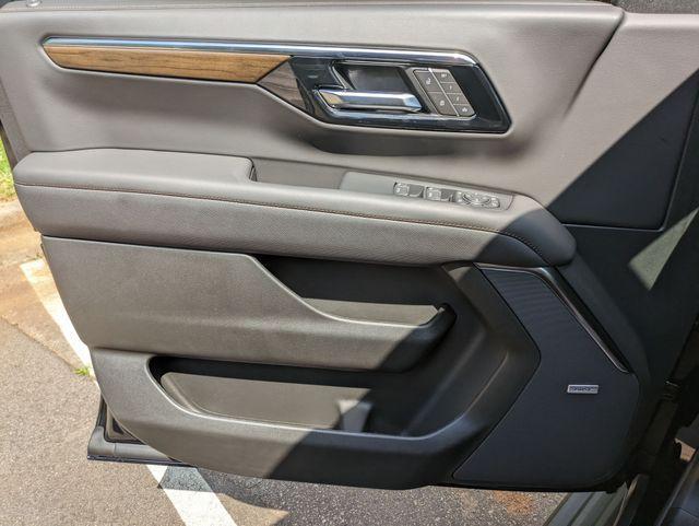 new 2025 Chevrolet Tahoe car, priced at $93,330