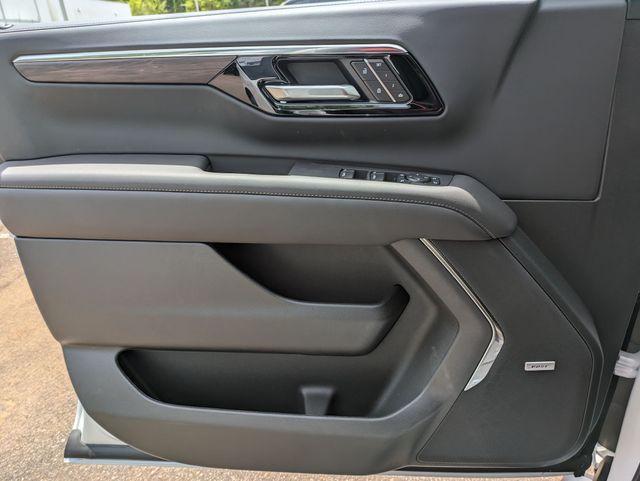 new 2025 Chevrolet Suburban car, priced at $81,187