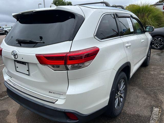 used 2019 Toyota Highlander car, priced at $24,399