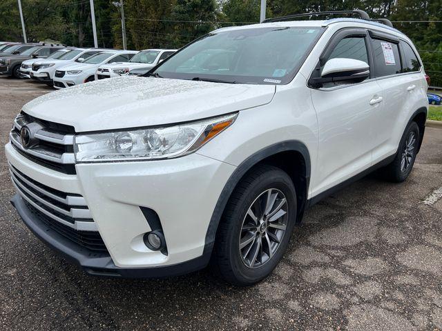 used 2019 Toyota Highlander car, priced at $24,399