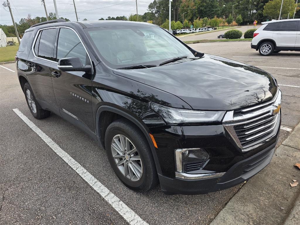 used 2023 Chevrolet Traverse car, priced at $27,995
