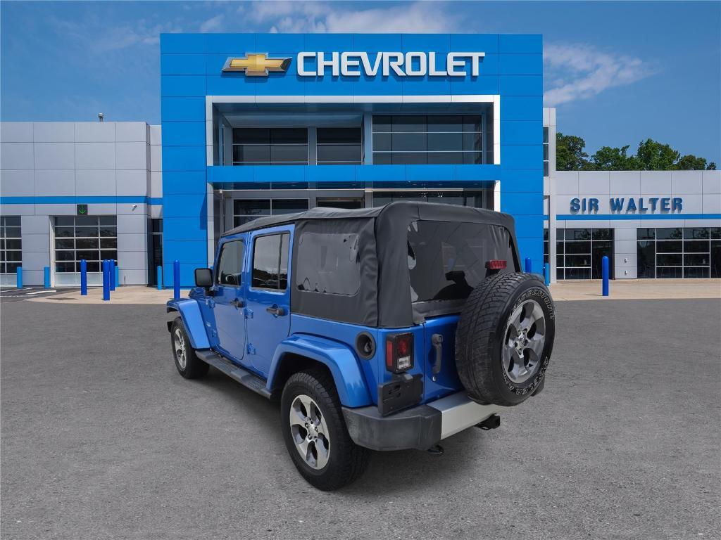 used 2015 Jeep Wrangler Unlimited car, priced at $17,400
