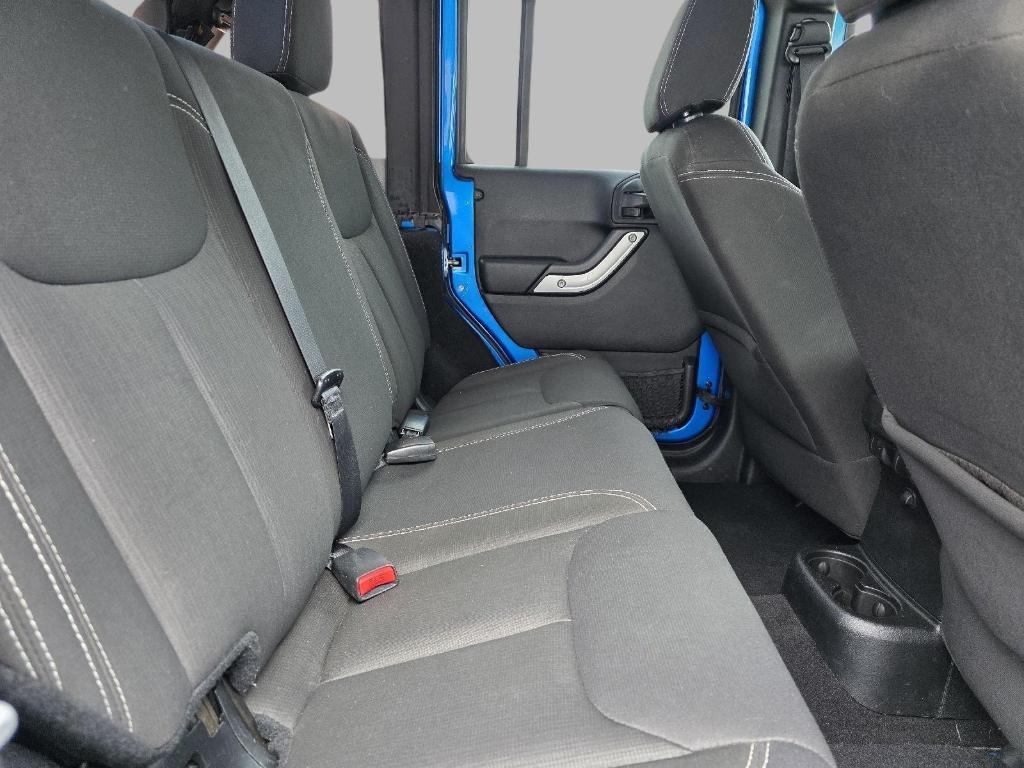 used 2015 Jeep Wrangler Unlimited car, priced at $17,400