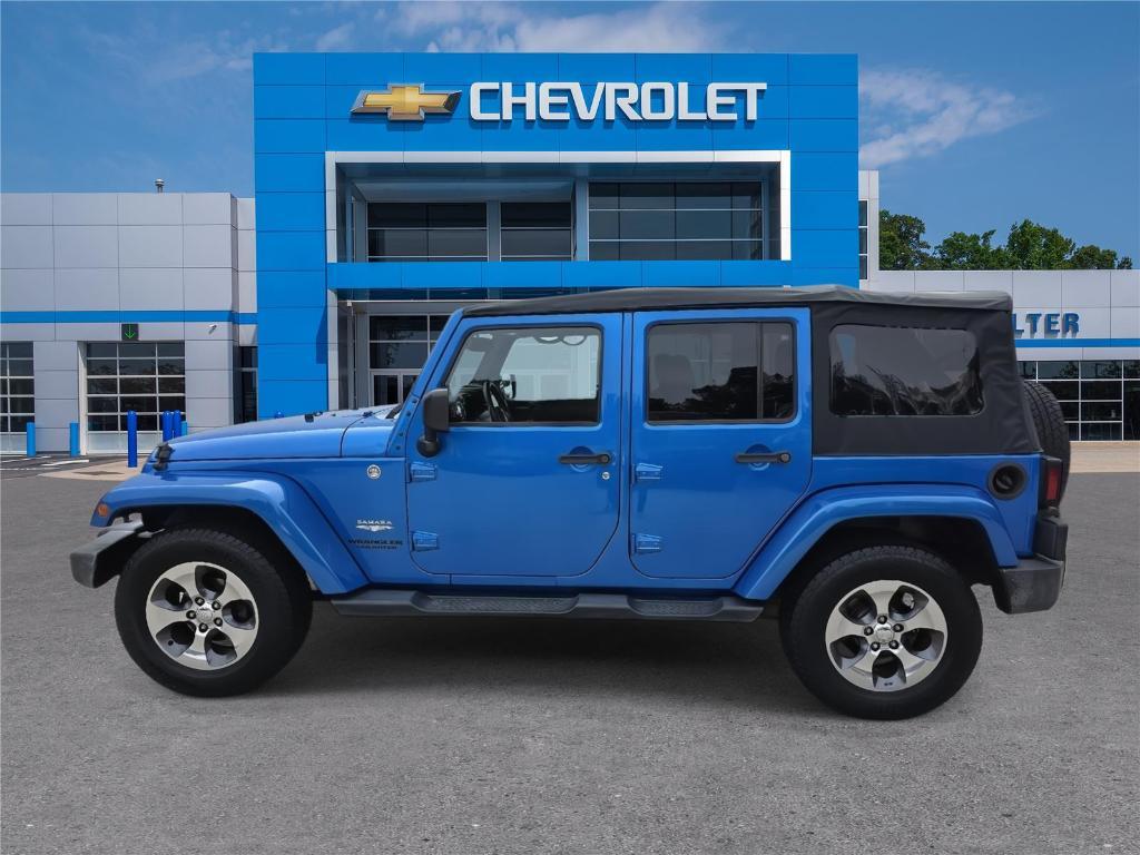 used 2015 Jeep Wrangler Unlimited car, priced at $17,400