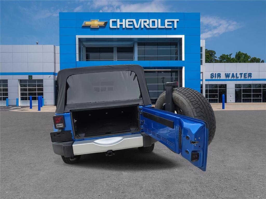 used 2015 Jeep Wrangler Unlimited car, priced at $17,400