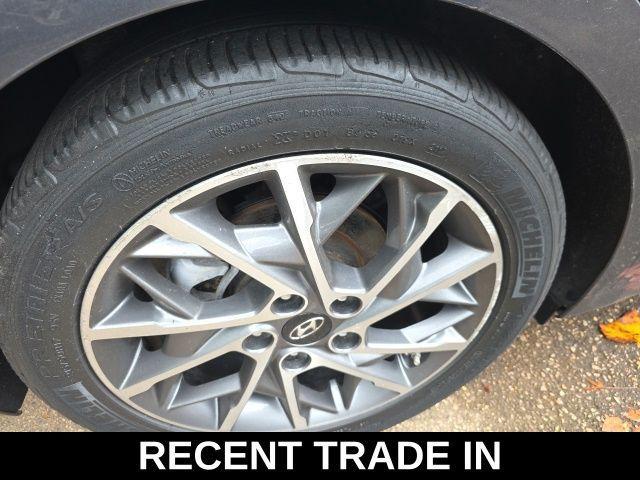 used 2020 Hyundai Elantra car, priced at $15,899
