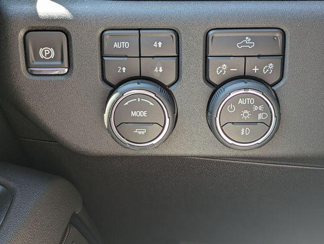 new 2025 Chevrolet Silverado 1500 car, priced at $56,043