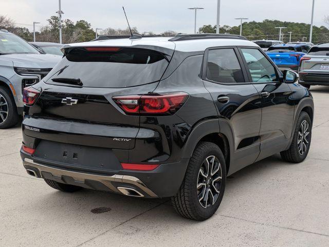 new 2025 Chevrolet TrailBlazer car, priced at $30,098