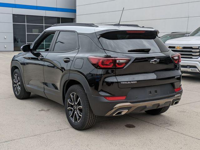 new 2025 Chevrolet TrailBlazer car, priced at $30,098