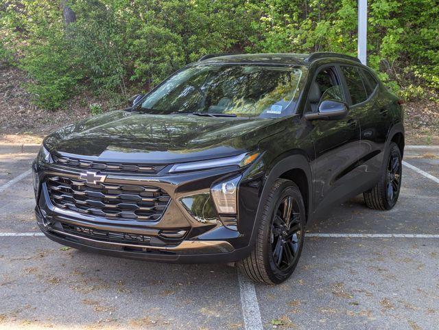 new 2025 Chevrolet Trax car, priced at $27,485
