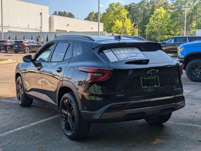 new 2025 Chevrolet Trax car, priced at $27,485