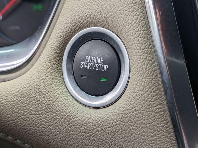 used 2023 Chevrolet Traverse car, priced at $27,986