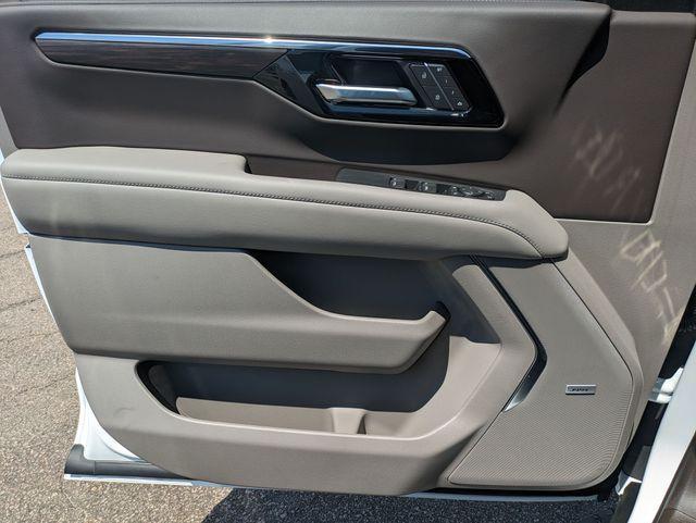 new 2025 Chevrolet Suburban car, priced at $72,595