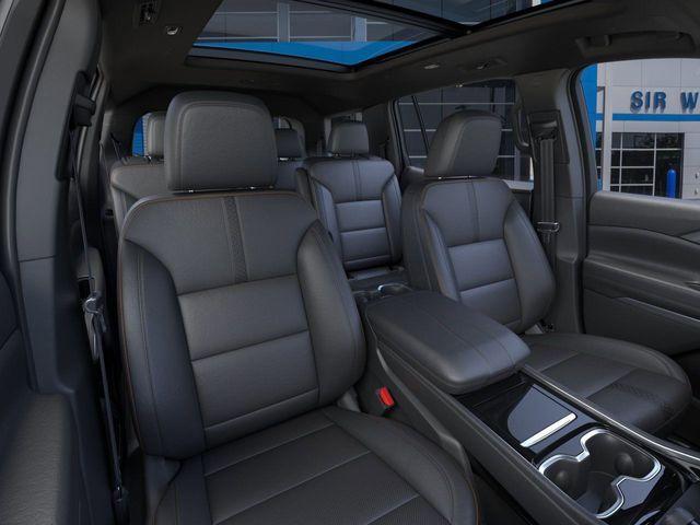 new 2025 Chevrolet Traverse car, priced at $55,659