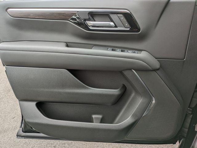 new 2025 Chevrolet Suburban car, priced at $63,170