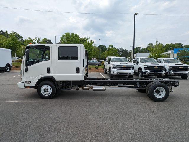 new 2025 Chevrolet Express 3500 car, priced at $70,425