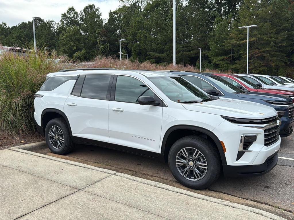 new 2026 Chevrolet Traverse car, priced at $45,920