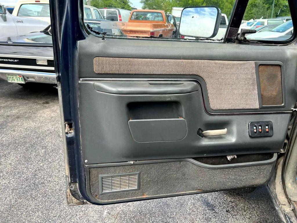 used 1989 Ford Bronco car, priced at $6,995