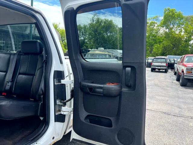 used 2009 Chevrolet Silverado 1500 car, priced at $3,995
