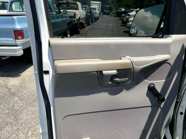 used 2002 Ford E350 Super Duty car, priced at $4,995