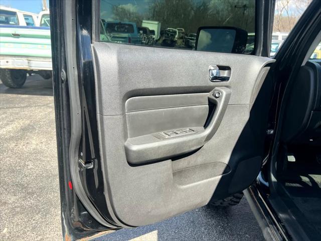 used 2006 Hummer H3 car, priced at $4,995