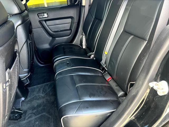 used 2006 Hummer H3 car, priced at $4,995