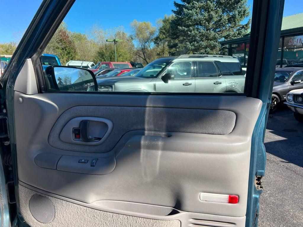 used 1995 Chevrolet Tahoe car, priced at $6,995