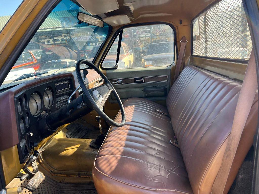 used 1976 Chevrolet Suburban car, priced at $19,995