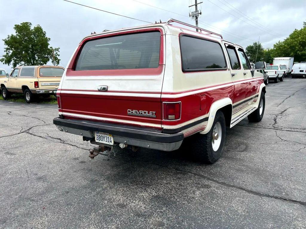used 1990 Chevrolet Suburban car, priced at $12,995
