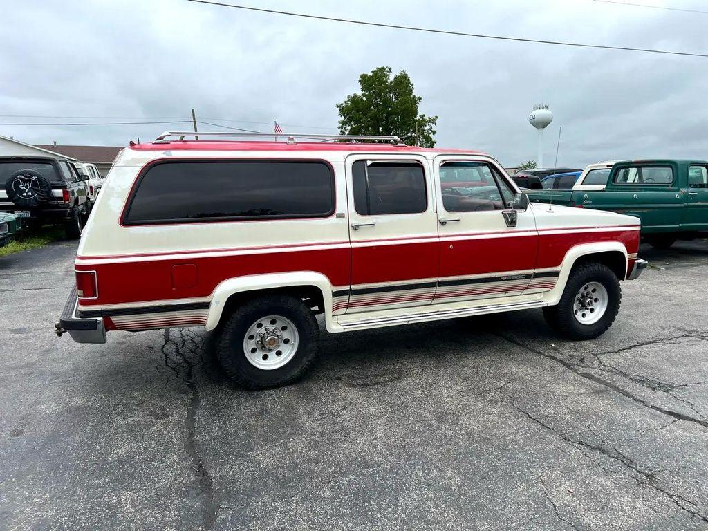 used 1990 Chevrolet Suburban car, priced at $12,995