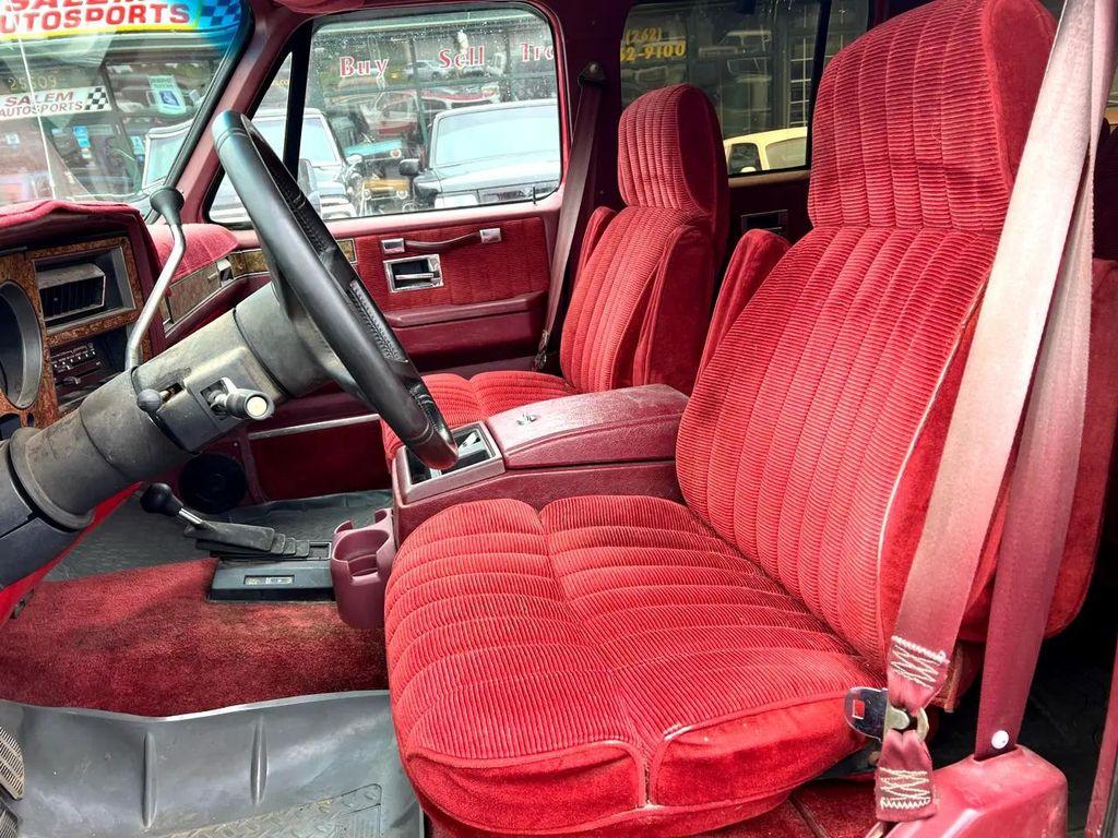 used 1990 Chevrolet Suburban car, priced at $12,995