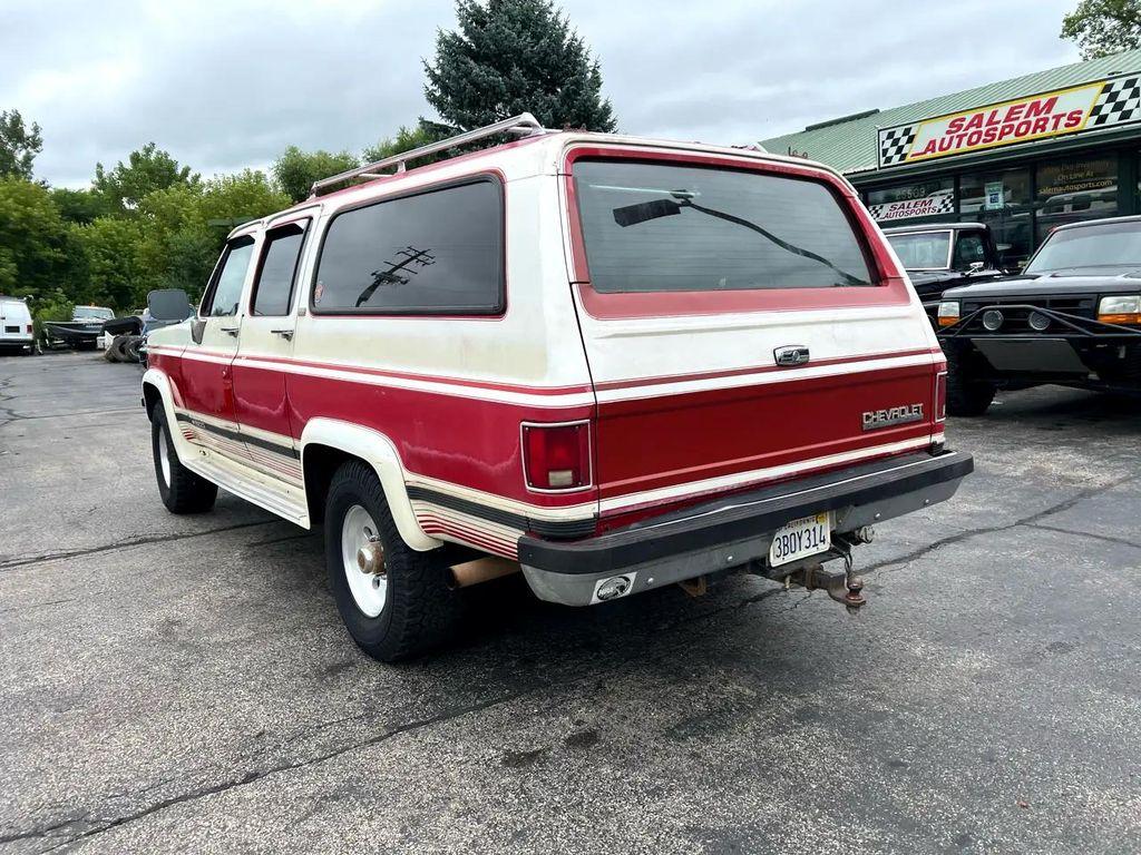 used 1990 Chevrolet Suburban car, priced at $12,995