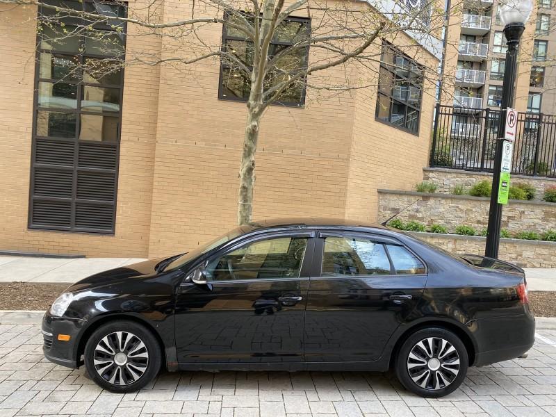 used 2009 Volkswagen Jetta car, priced at $4,195