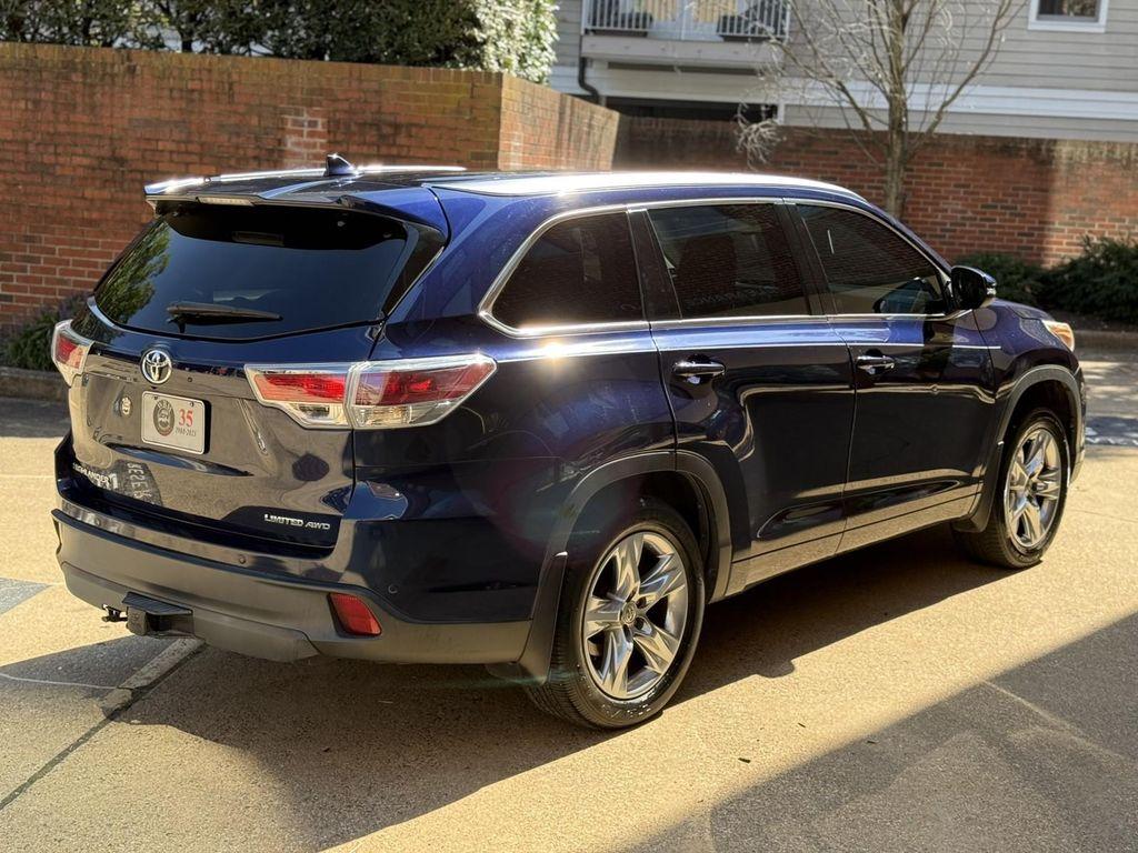 used 2015 Toyota Highlander car, priced at $14,795