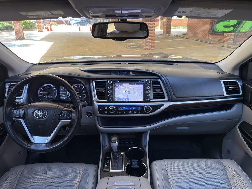 used 2015 Toyota Highlander car, priced at $14,795