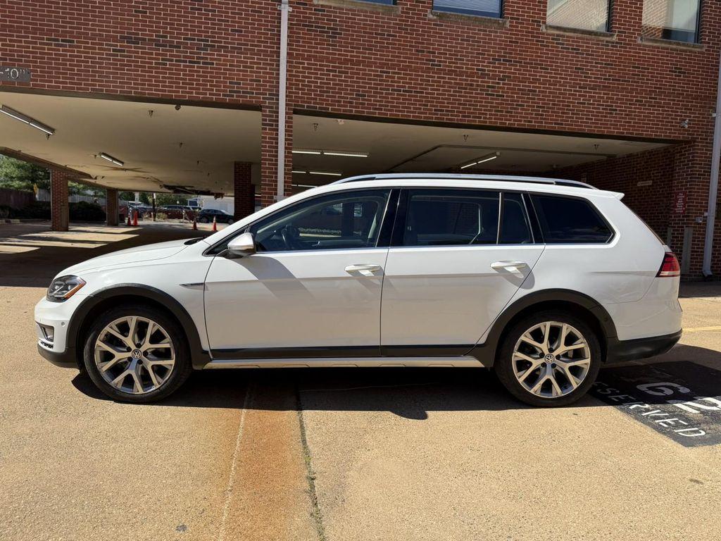 used 2019 Volkswagen Golf Alltrack car, priced at $14,495