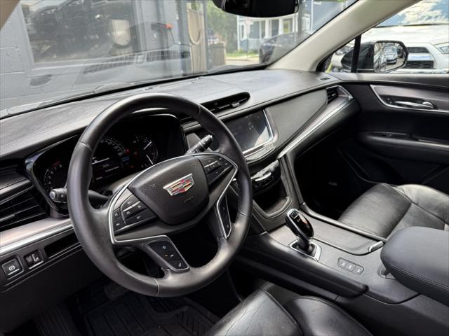 used 2017 Cadillac XT5 car, priced at $14,995