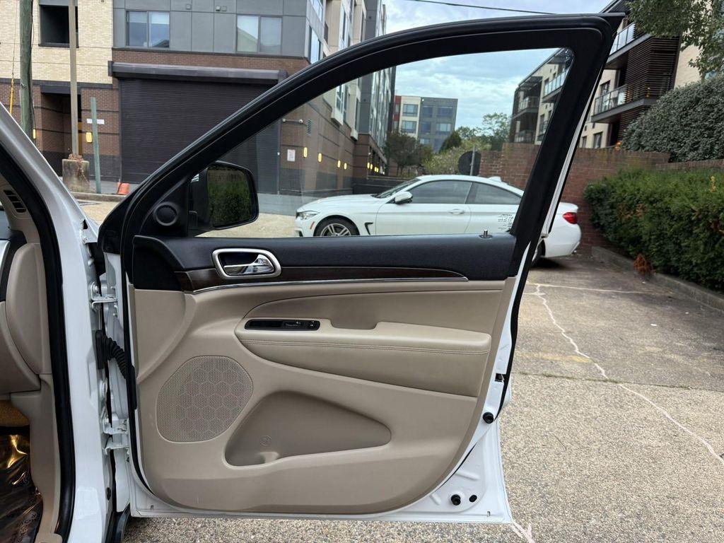 used 2014 Jeep Grand Cherokee car, priced at $11,995