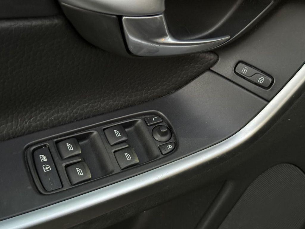 used 2011 Volvo XC60 car, priced at $5,395