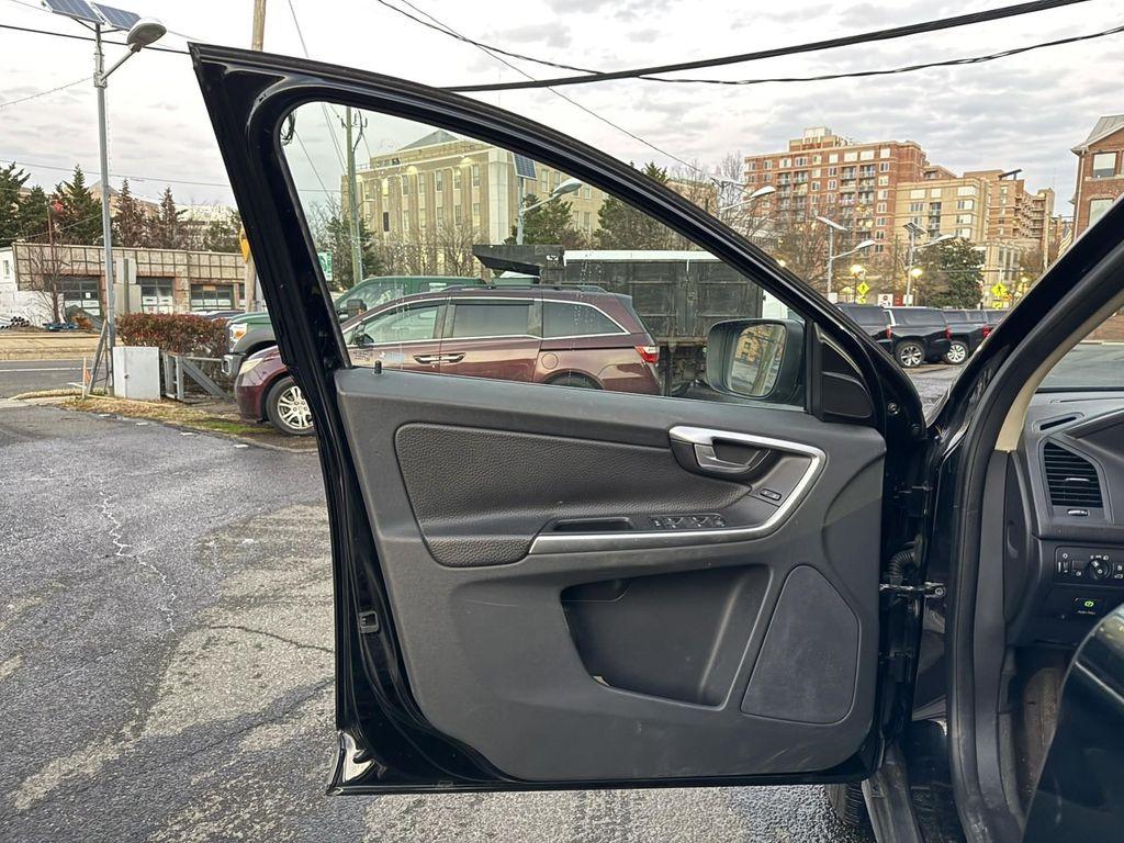 used 2011 Volvo XC60 car, priced at $5,395