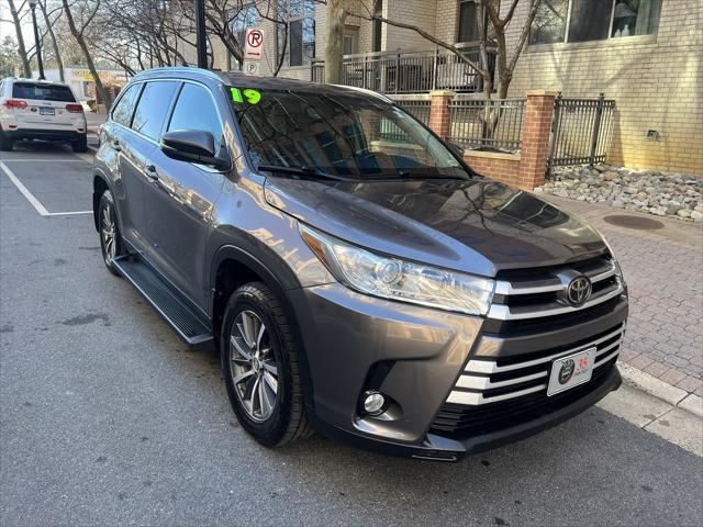 used 2019 Toyota Highlander car, priced at $24,795