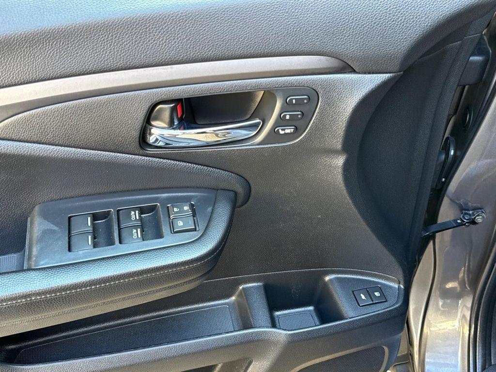 used 2021 Honda Pilot car, priced at $17,595