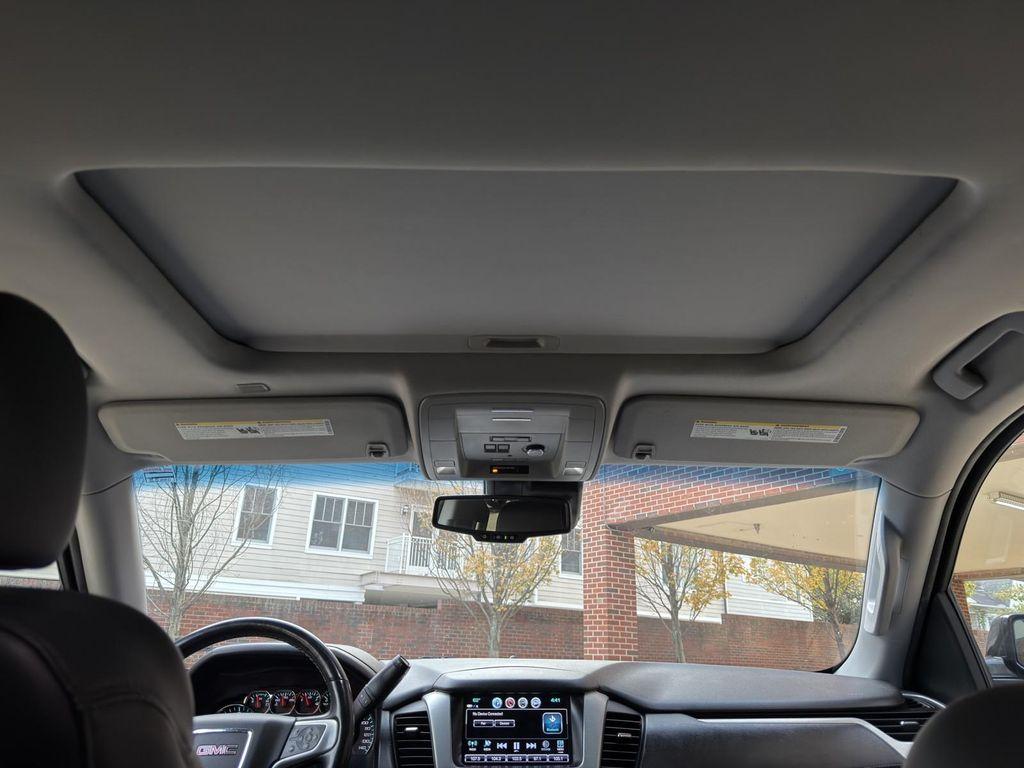 used 2020 GMC Yukon car, priced at $31,395