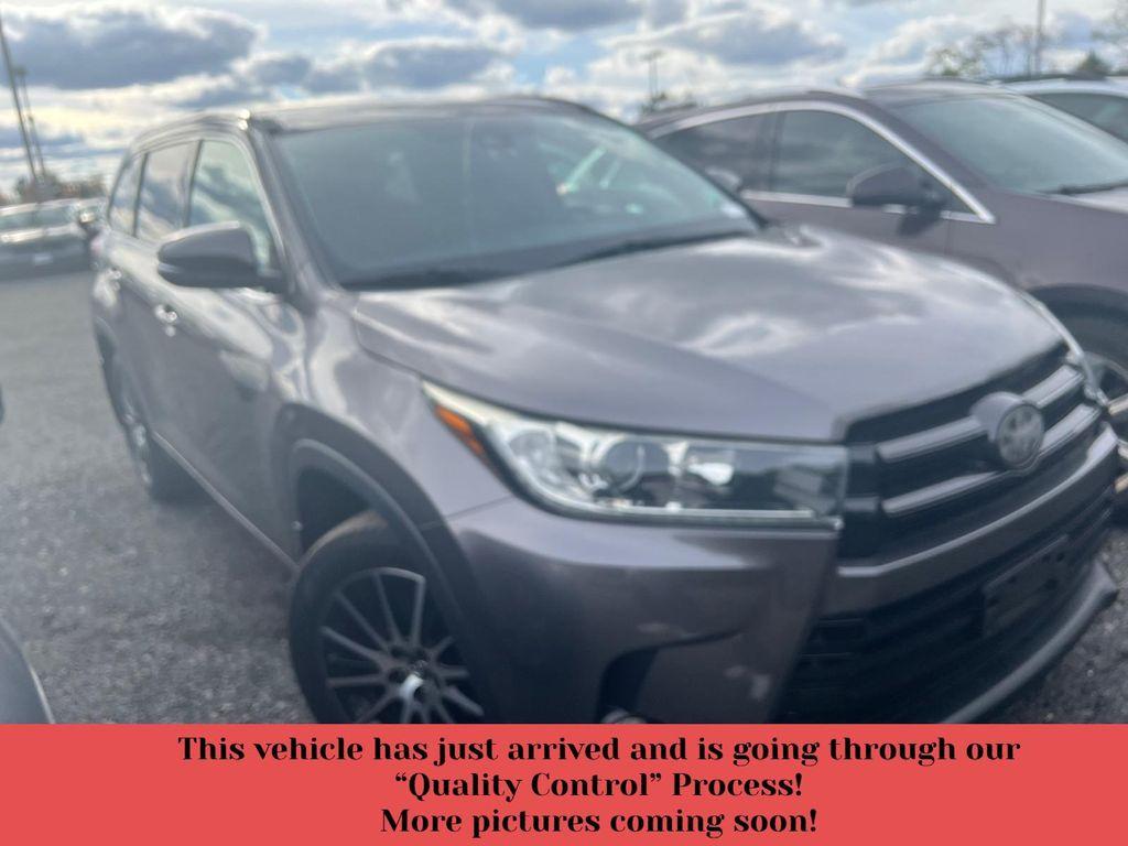 used 2018 Toyota Highlander car, priced at $16,995