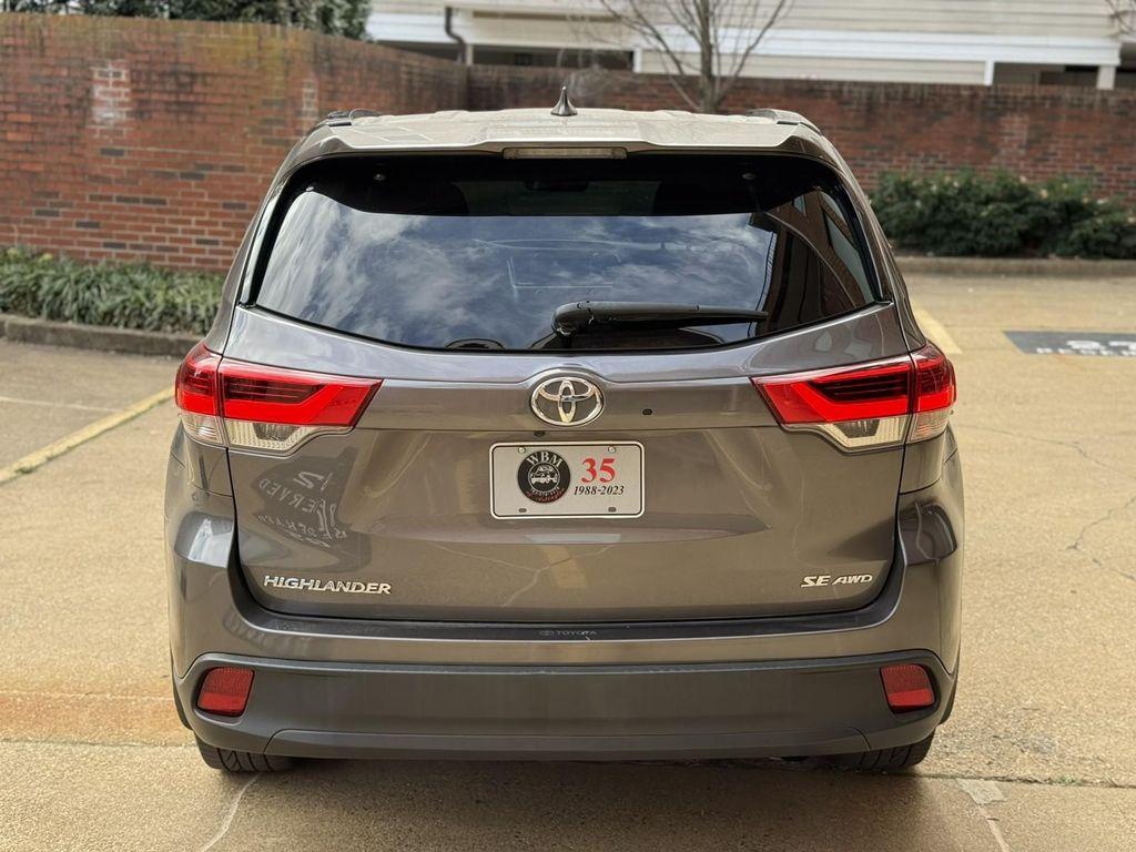 used 2018 Toyota Highlander car, priced at $16,995