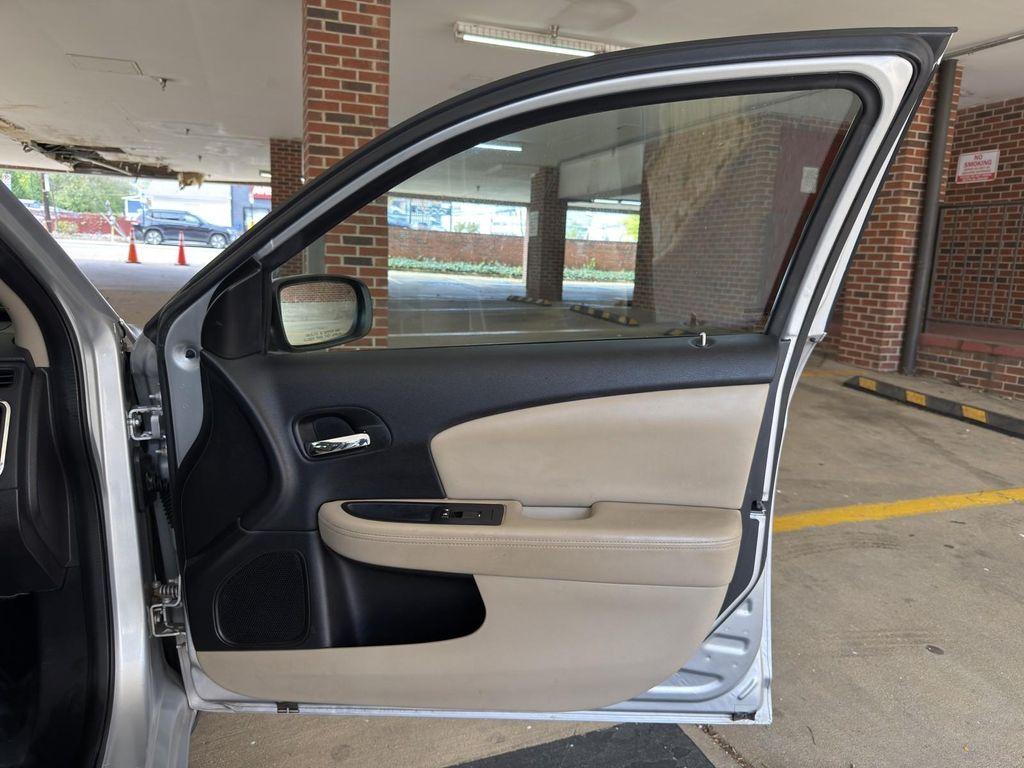 used 2012 Chrysler 200 car, priced at $3,495