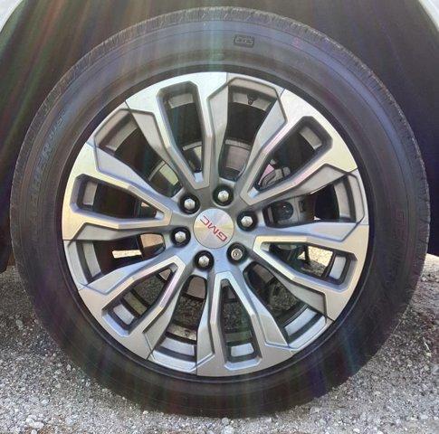 used 2021 GMC Yukon XL car, priced at $50,990