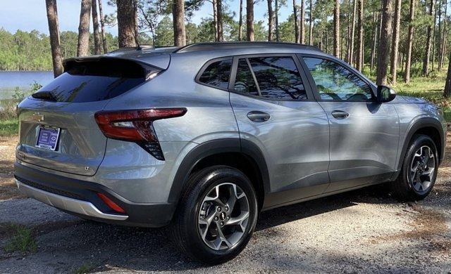 used 2024 Chevrolet Trax car, priced at $24,390