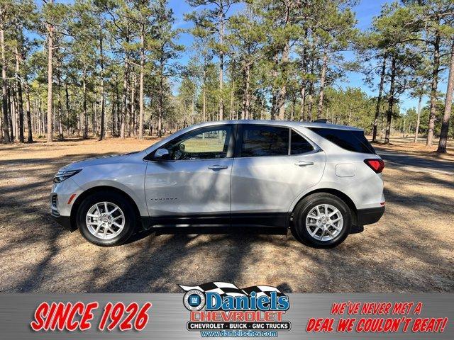 used 2022 Chevrolet Equinox car, priced at $21,284