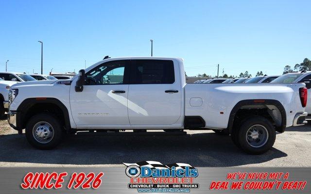 new 2024 GMC Sierra 3500 car, priced at $71,097